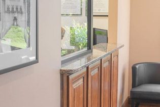 Lobby - Knoxville Smiles at Malone & Costa Dentistry, Picture 02