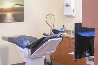 Patient rooms/amenities - Knoxville Smiles at Malone & Costa Dentistry, Picture 01