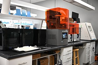 In-House Lab - Knoxville Smiles at Malone & Costa Dentistry, Picture 05