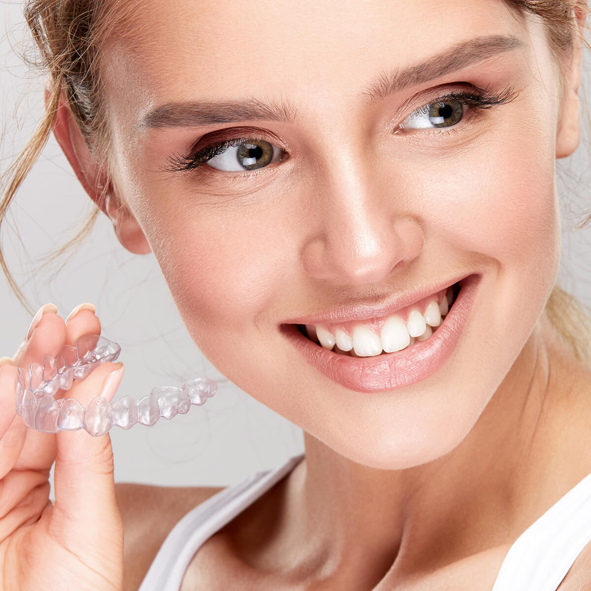 Correct your crossbite with Invisalign® clear aligners