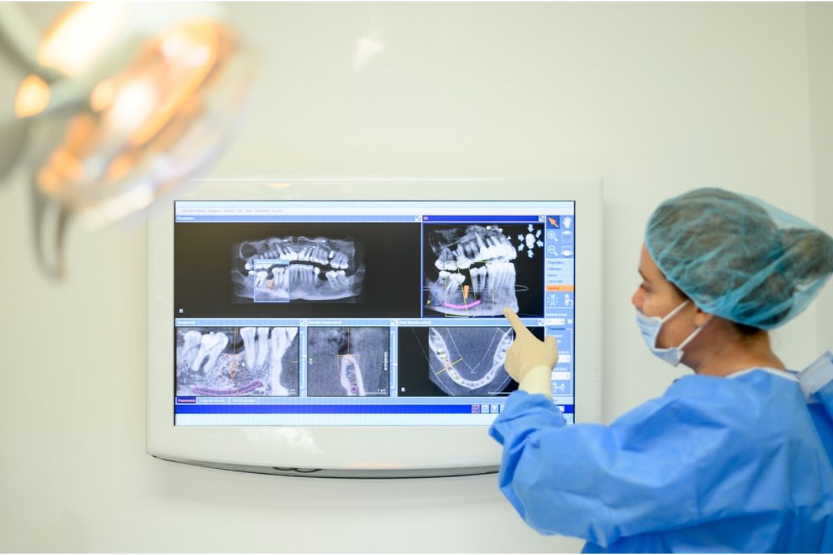 Dental Implants Knoxville TN at Knoxville Smiles at Malone & Costa Dentistry