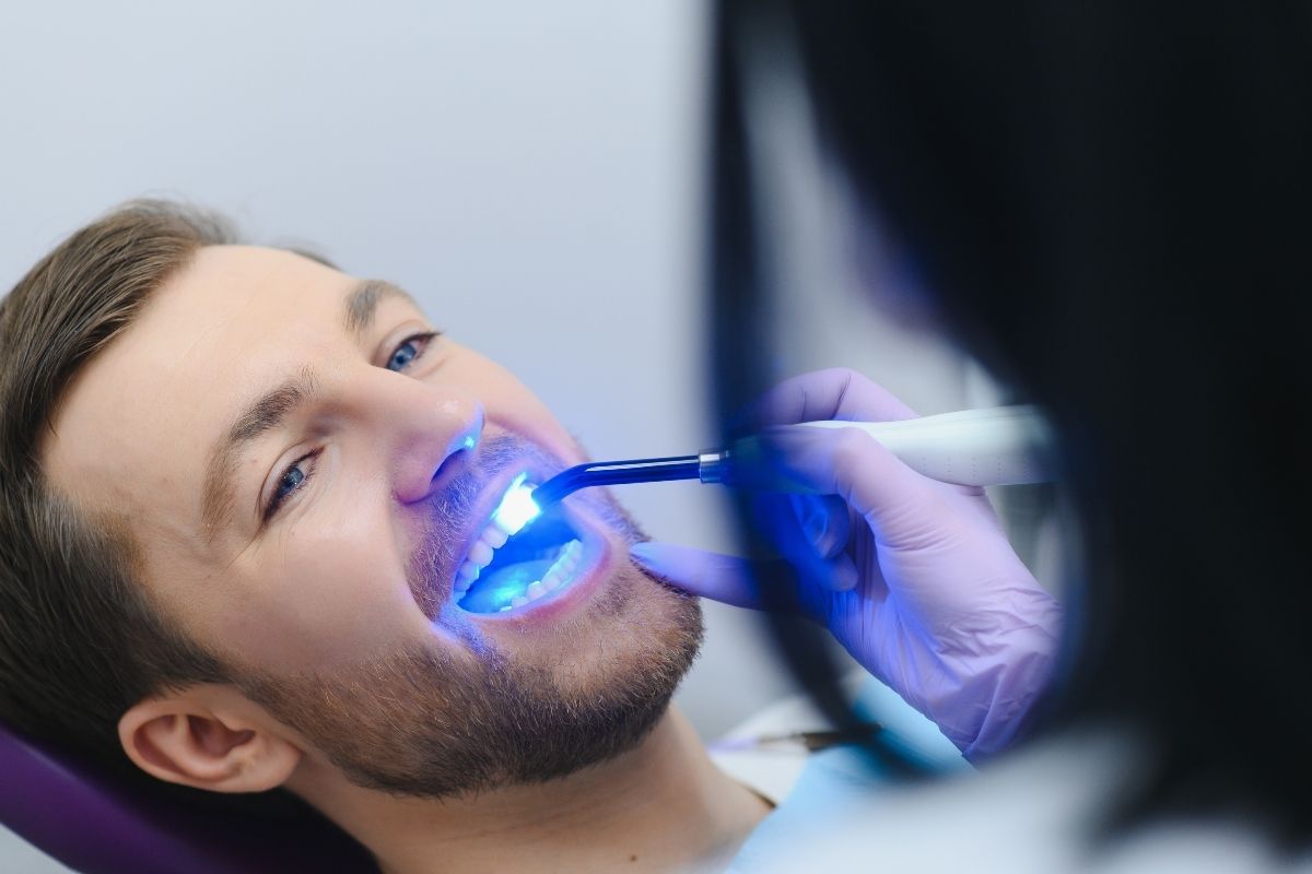 Fixing Stained Teeth: Best Cosmetic Solutions